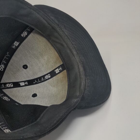 New Era Men's Fitted Hat Black 7 1/2 Embroidered Chicago Cubs Logo 59Fifty - Picture 7 of 8